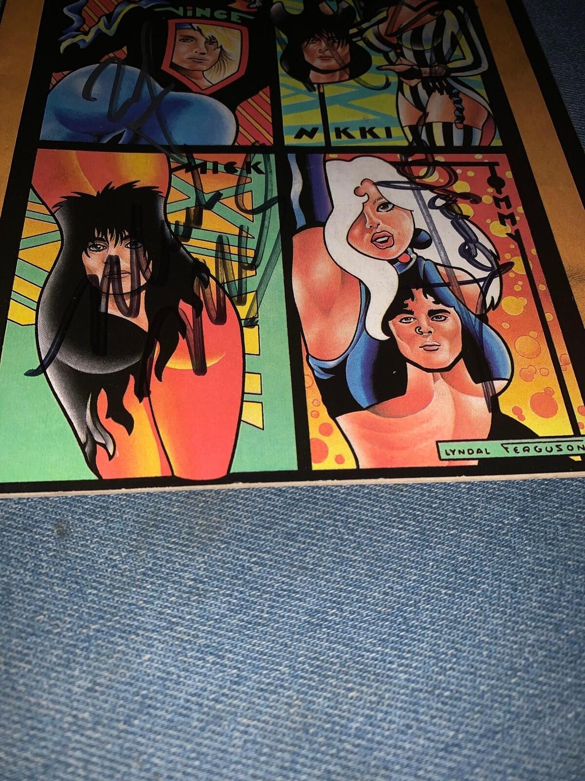 Motley Crue Signed Autograph Rock N Roll Comic Book By Lee, Sixx, Neil, Mars COA