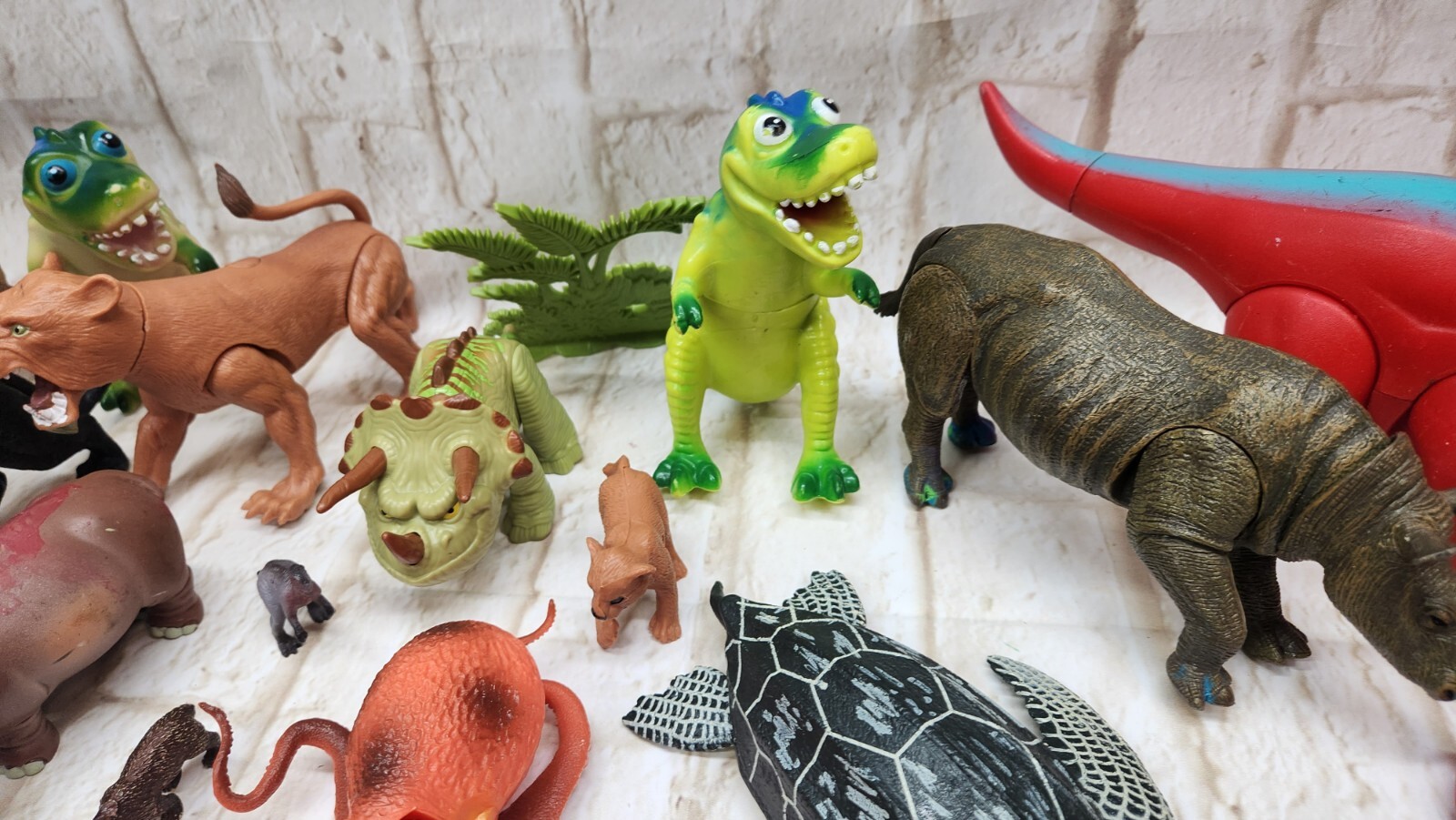 Junk Drawer Animal & Dinosaur Toy Lot of 19 + Plastic & Rubber Figures