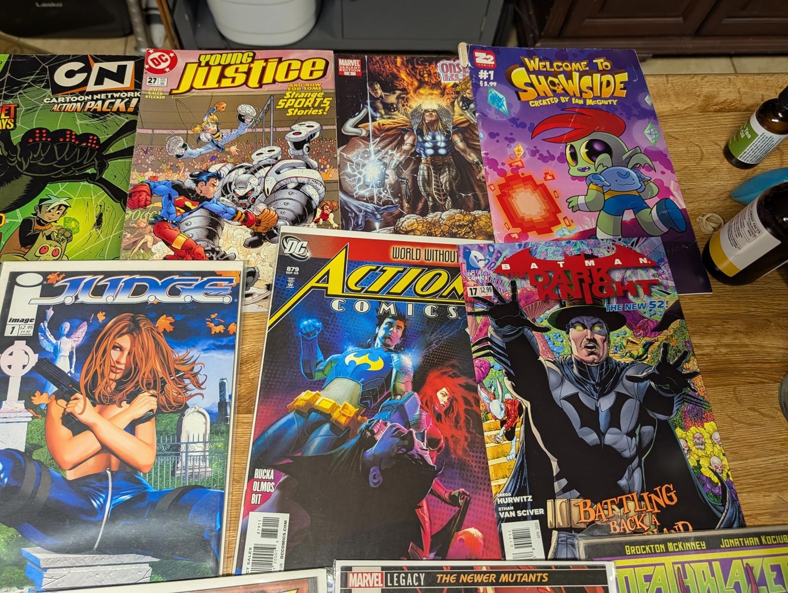 14 Vintage Comic Book Collection – X-Men, Spider-Man, Howard the Duck & More