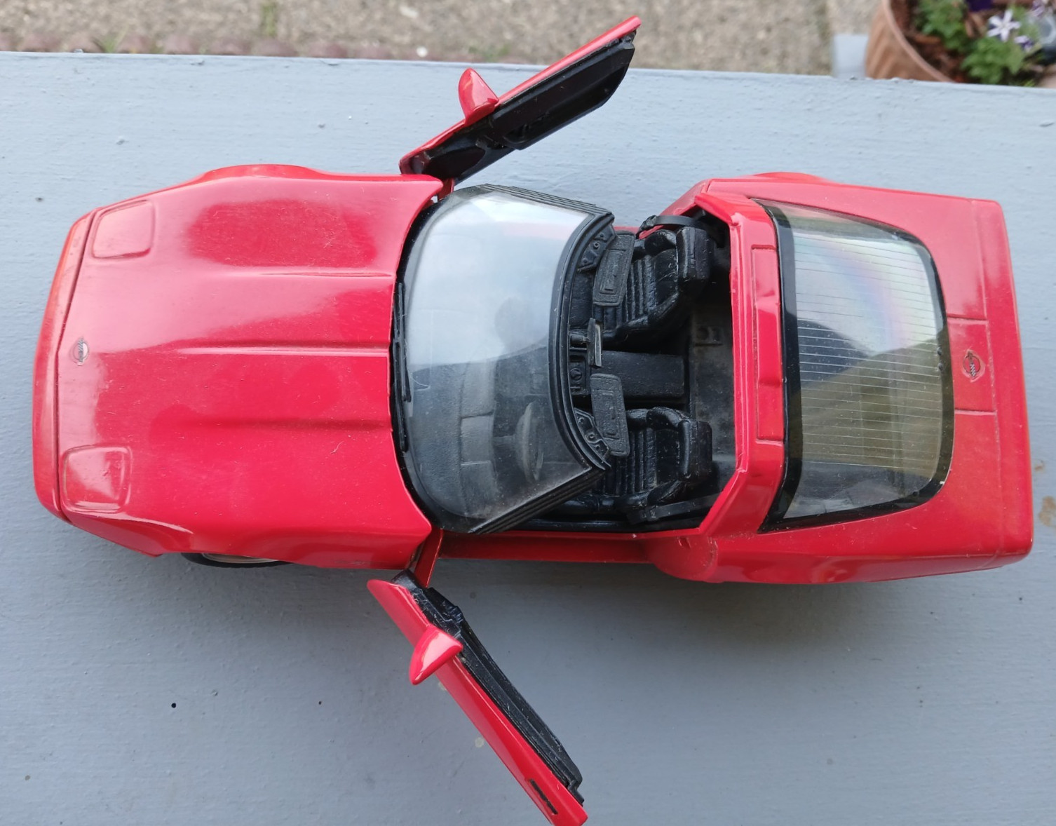 Maisto 1992 Corvette ZR-1 / Red /Diecast / Thailand / Scale 1/18