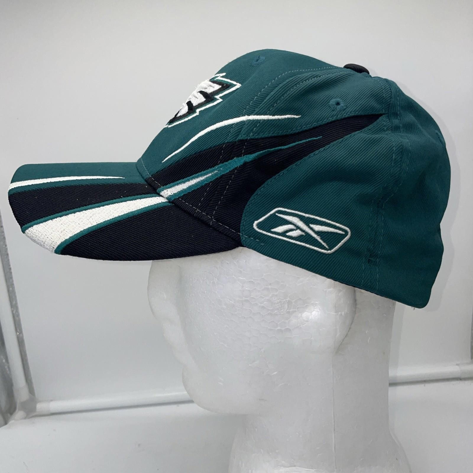 Philadelphia Eagles Hat Cap Fitted One Size Green Black NFL Football Reebok Mens