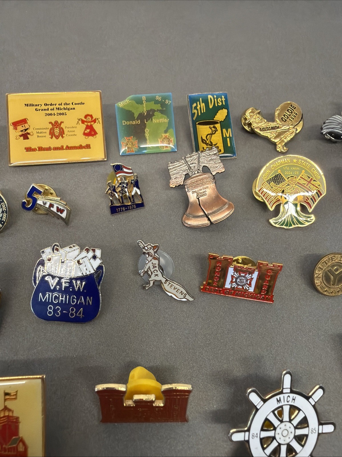 Lapel Pins Lot – Vfw, Michigan, Wwii, Helicopte, Goldie, Eagle #4 MS1