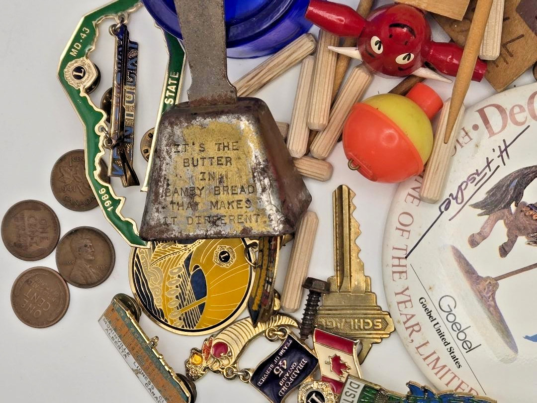 VTG estate junk drawer lot coins salt & pepper shakers cobalt blue lapel pins