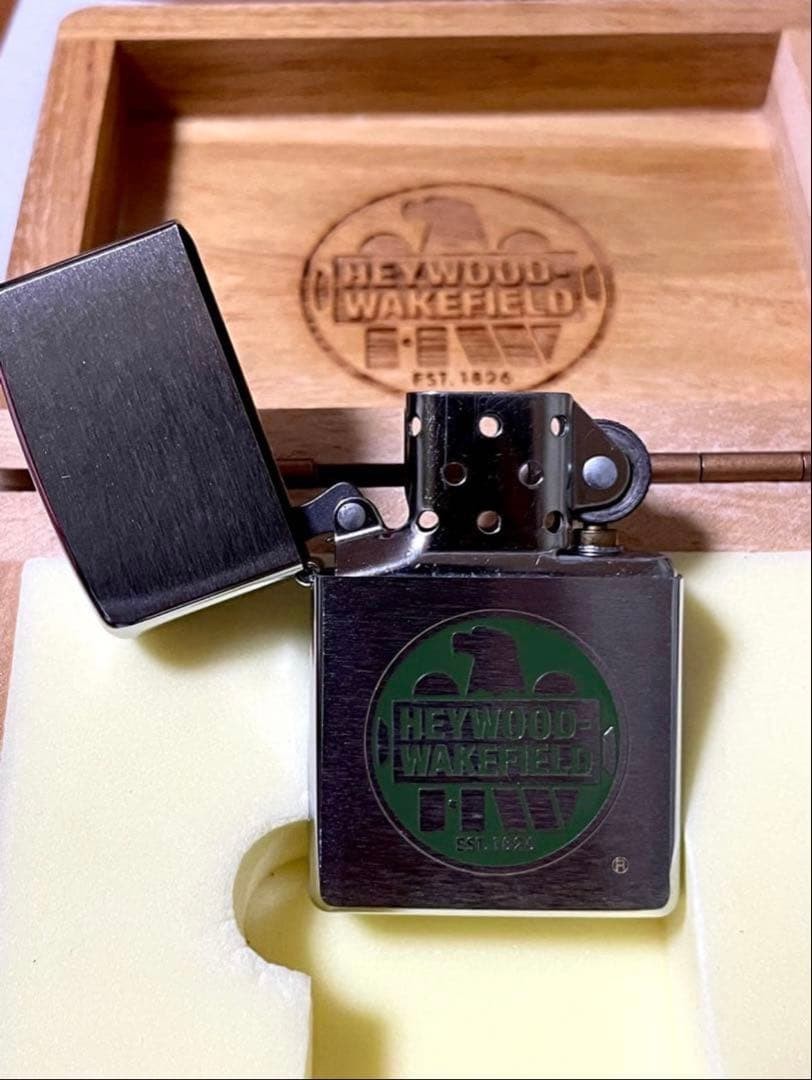 Zippo Heywood Wakefield Limited Edition 2004 Unused Product