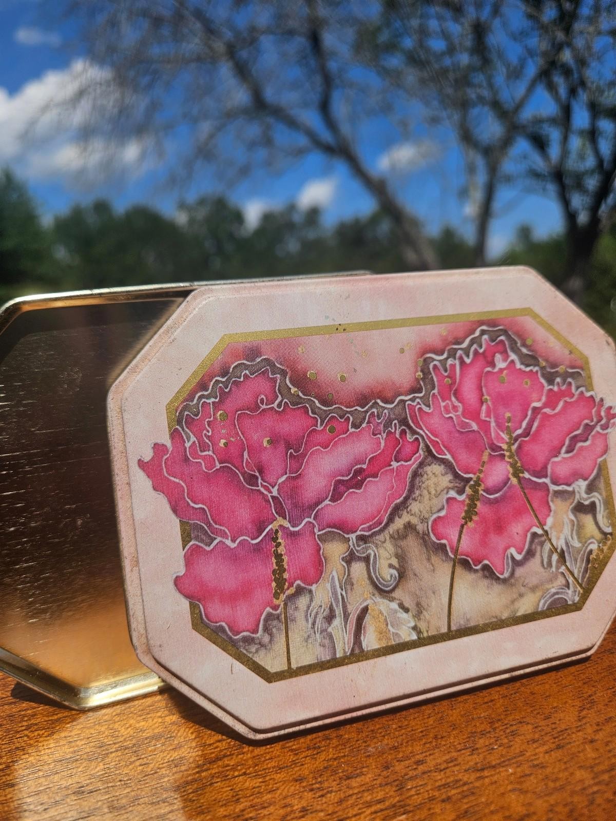 Exquisite Vintage English Hexagon Tin – Rare Pink Iris & Gold Accent Decor