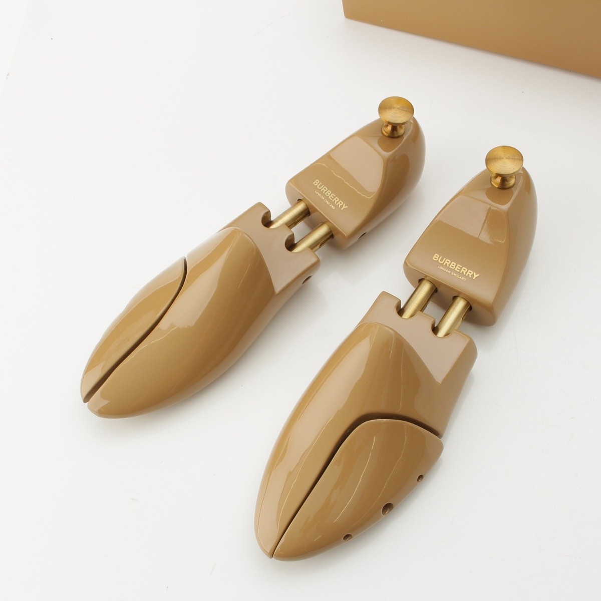 BURBERRY Shoe care set, shoe trees, shoehorn Miscellaneous goods beige
