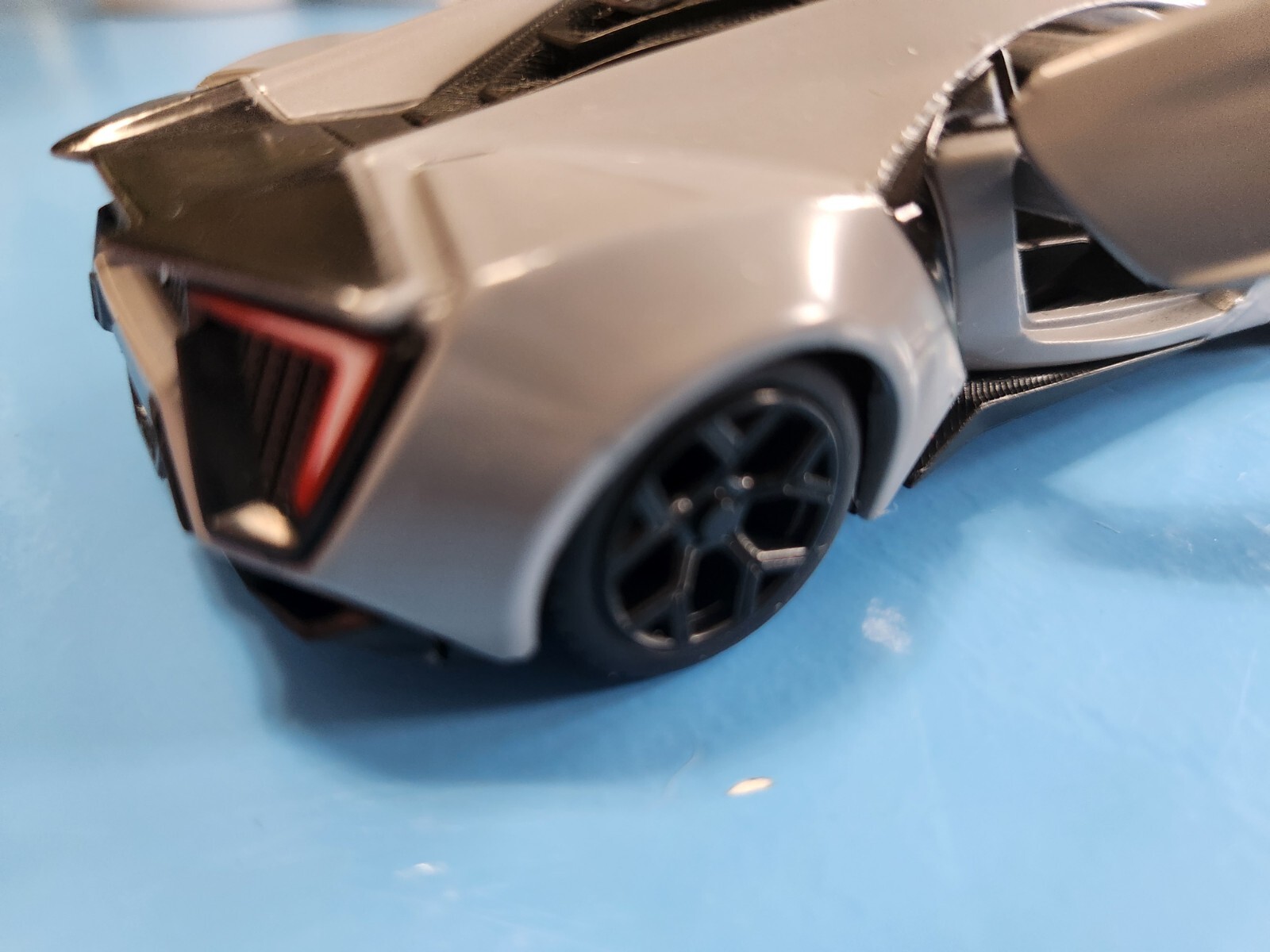 5″ Lykan Hypersport Hyper-Spec Jada Gray Diecast 1:32 Scale Pre Owned Lambo Door