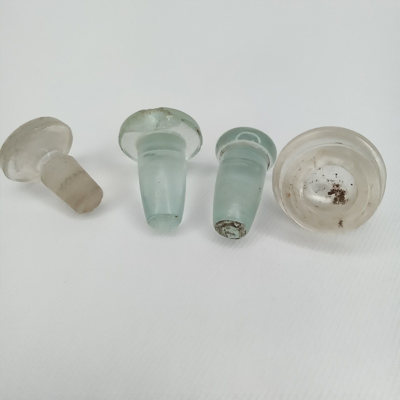Antique 1900s Glass Stopper Set Of 4 Clear & Blue For Medicine Or Perfume Bottle