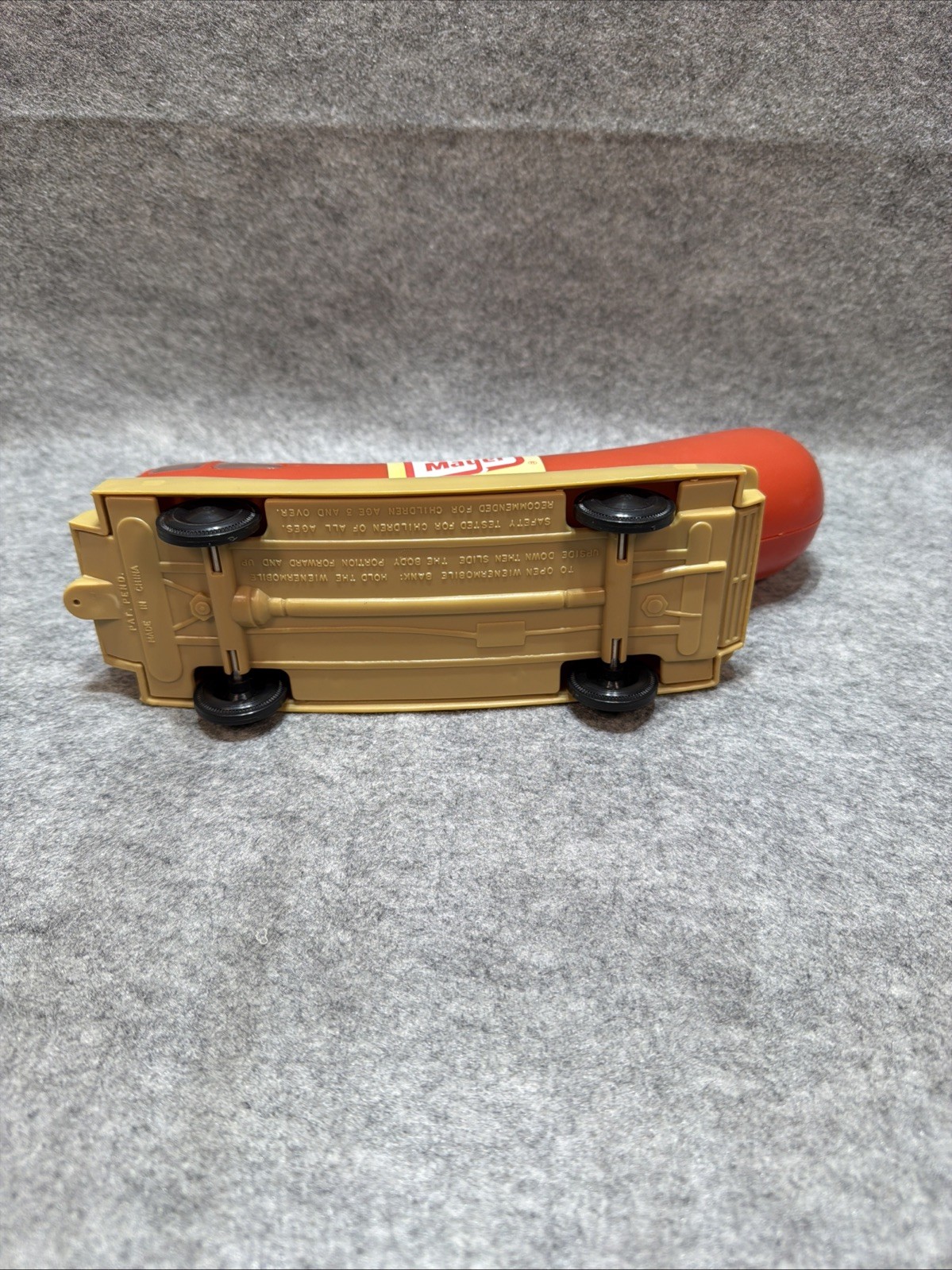 Lot – Super Bowl XXX Hat & Oscar Mayer Wienermobile Hot Dog 10” Piggy Bank 1993