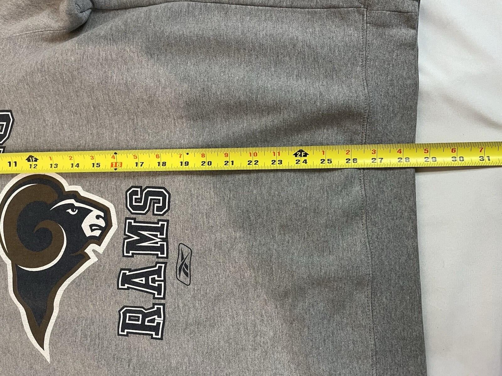 VTG Y2K 90s St. Louis Rams NFL Reebok Gray Sweatshirt Men’s XL
