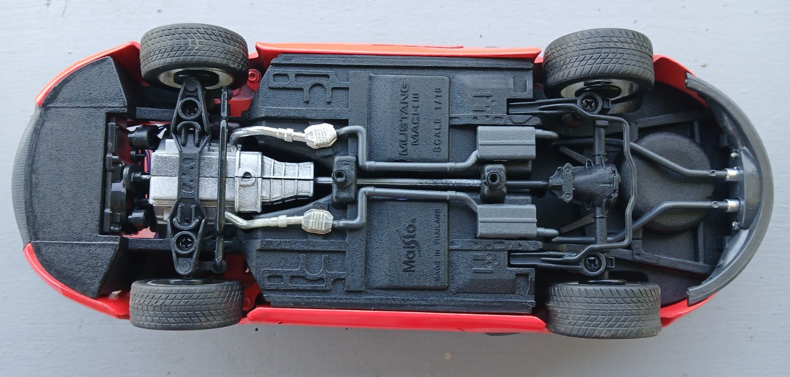 Maisto Mustang Mach III / Red /Diecast / Thailand / Scale 1/18