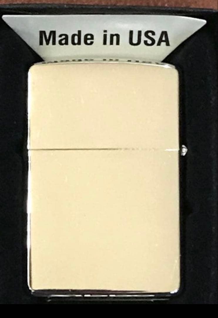 zippo limited edition with serial number, silver wrapped, made in 1992, in good