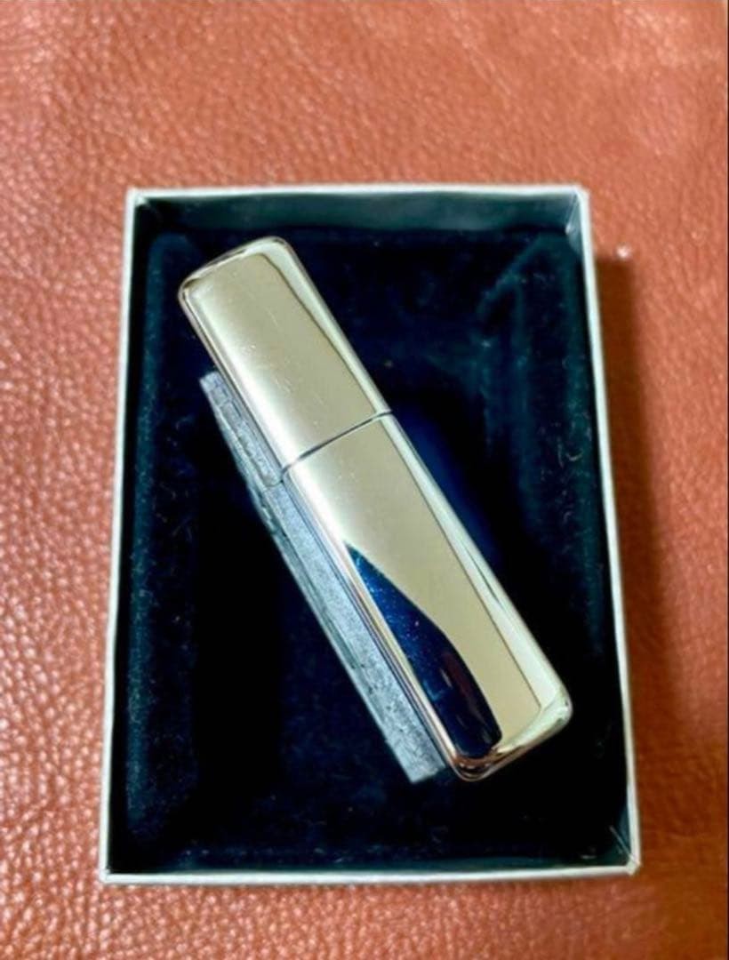 Zippo 65th Anniversary World Limited Edition (Key chain included) Made in 1997.
