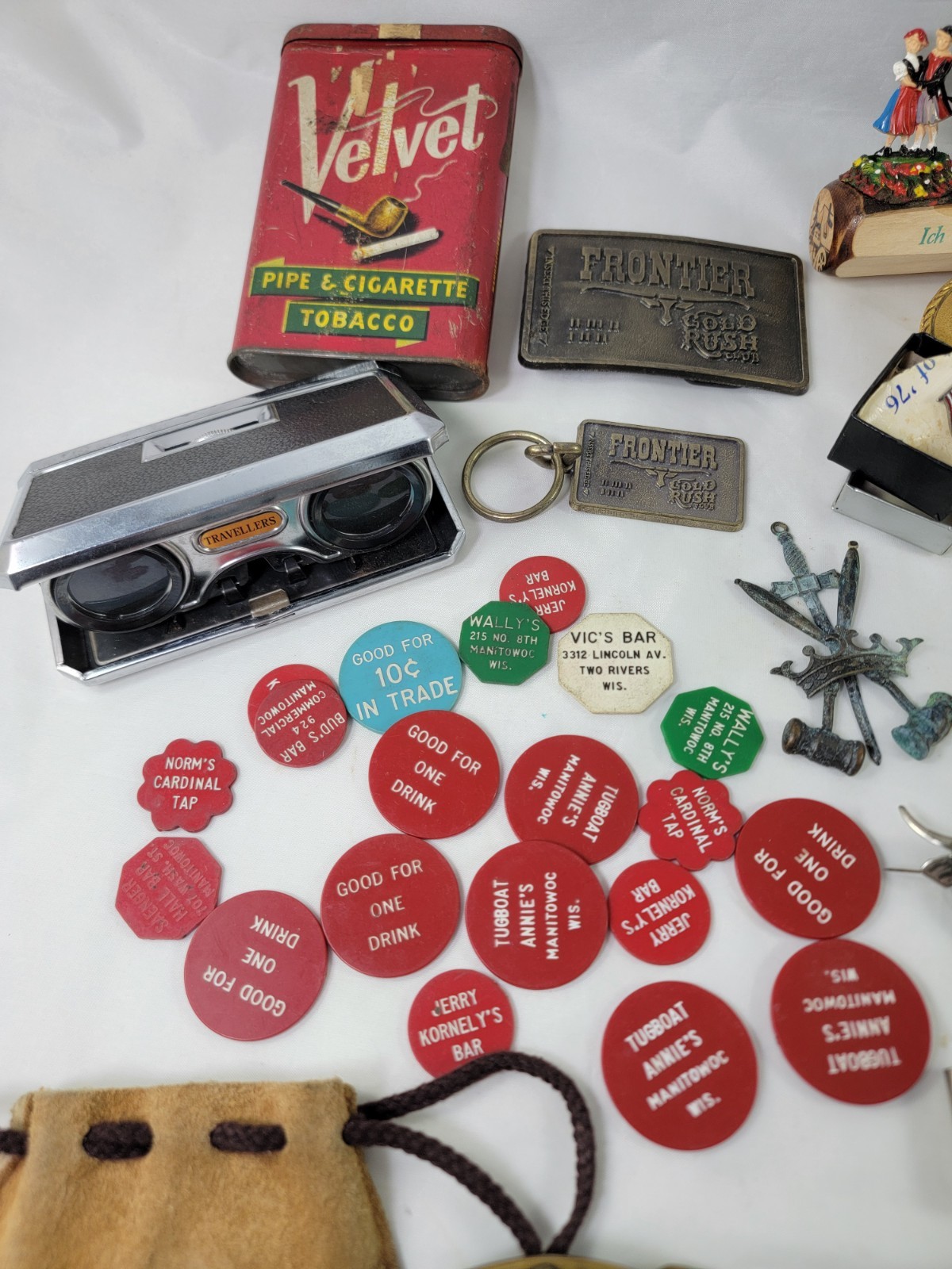 Men’s Estate Junk Drawer Lot Vintage Casino Coin Collectibles Watch Buckles Pins