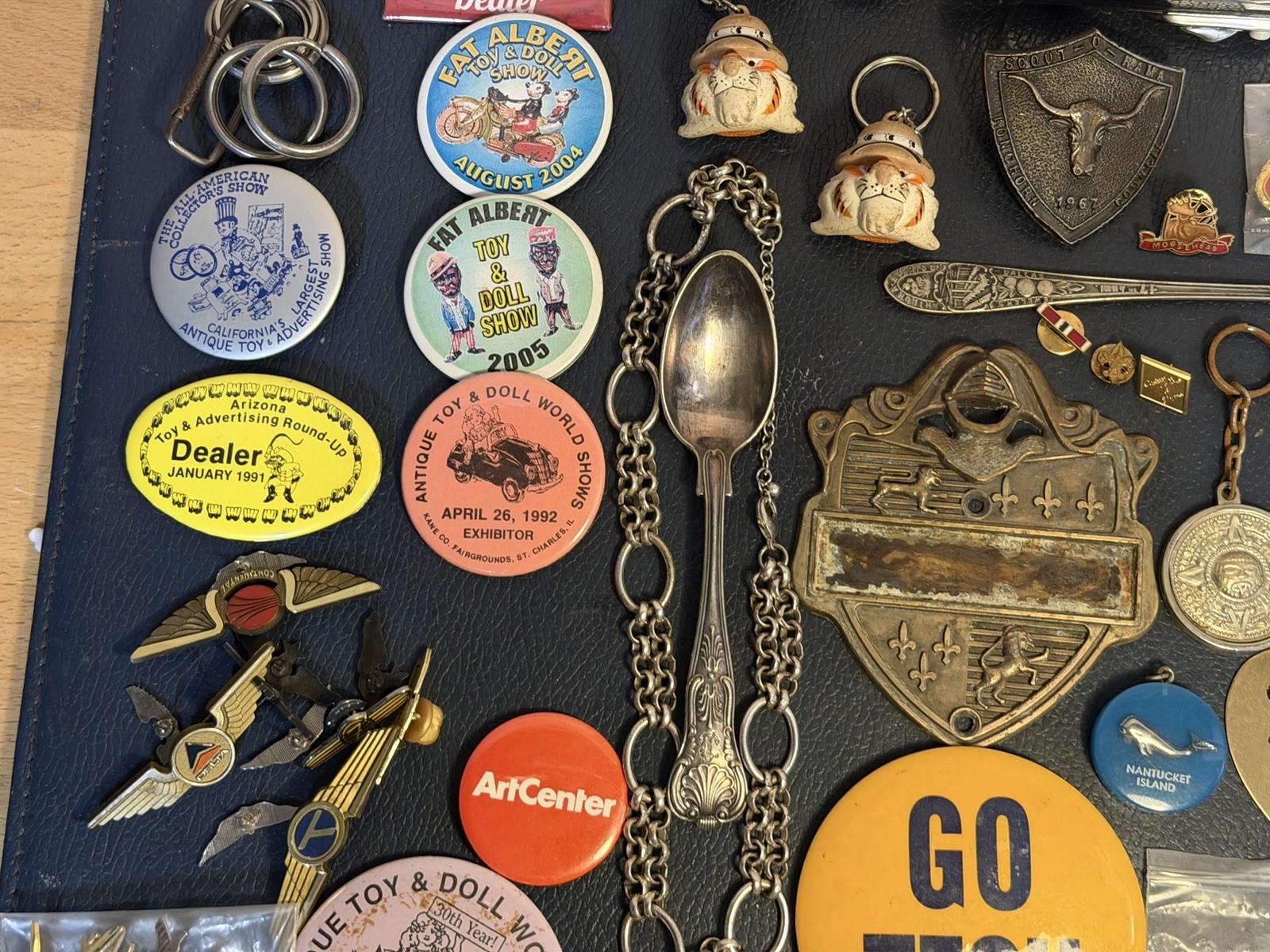 VTG Junk Drawer Lot Miscellaneous Collectibles & Treasures Tokens Keychain Pins