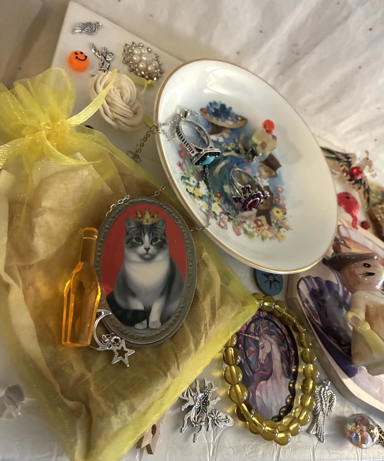 Vtg Cottagecore Dish Mrs. Rabbit Figurine Tea Book Jewelry Junk Drawer Art Lot