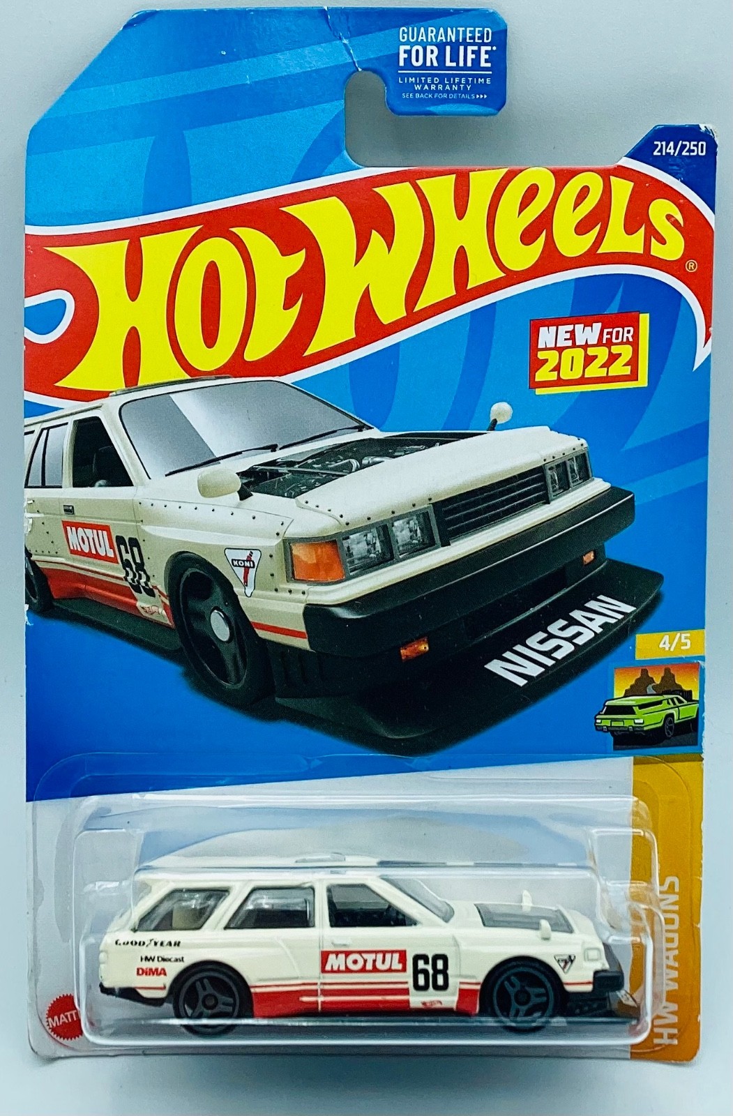 Hot Wheels Nissan Maxima Drift Car HW Wagons #4/5 White