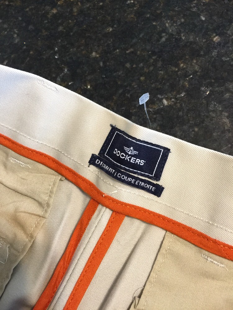 Dockers Signature Khaki Flat front Pants 30″ x 32″ $75 NWT, BEIGE NICE