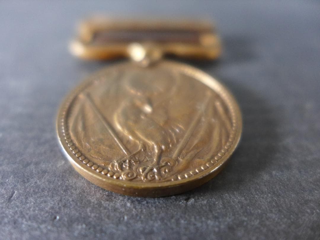Period piece, pre-war, China Incident military insignia, emblem, no cloth obi,