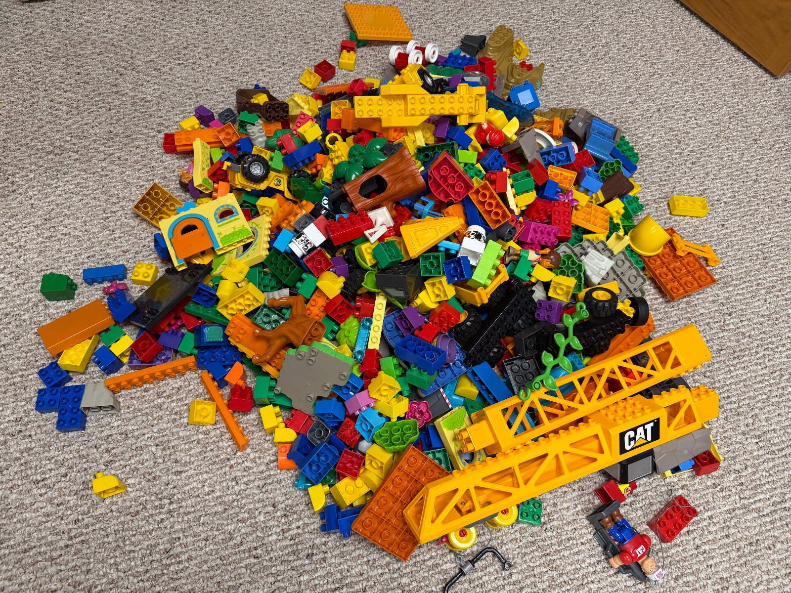 Huge Bulk Lot 24 lbs MEGA BLOKS Building Blocks Bricks Pieces People