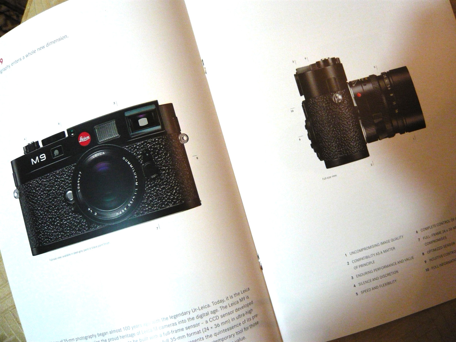 Leica M System, M9. 16 page genuine publication, english. Superb!