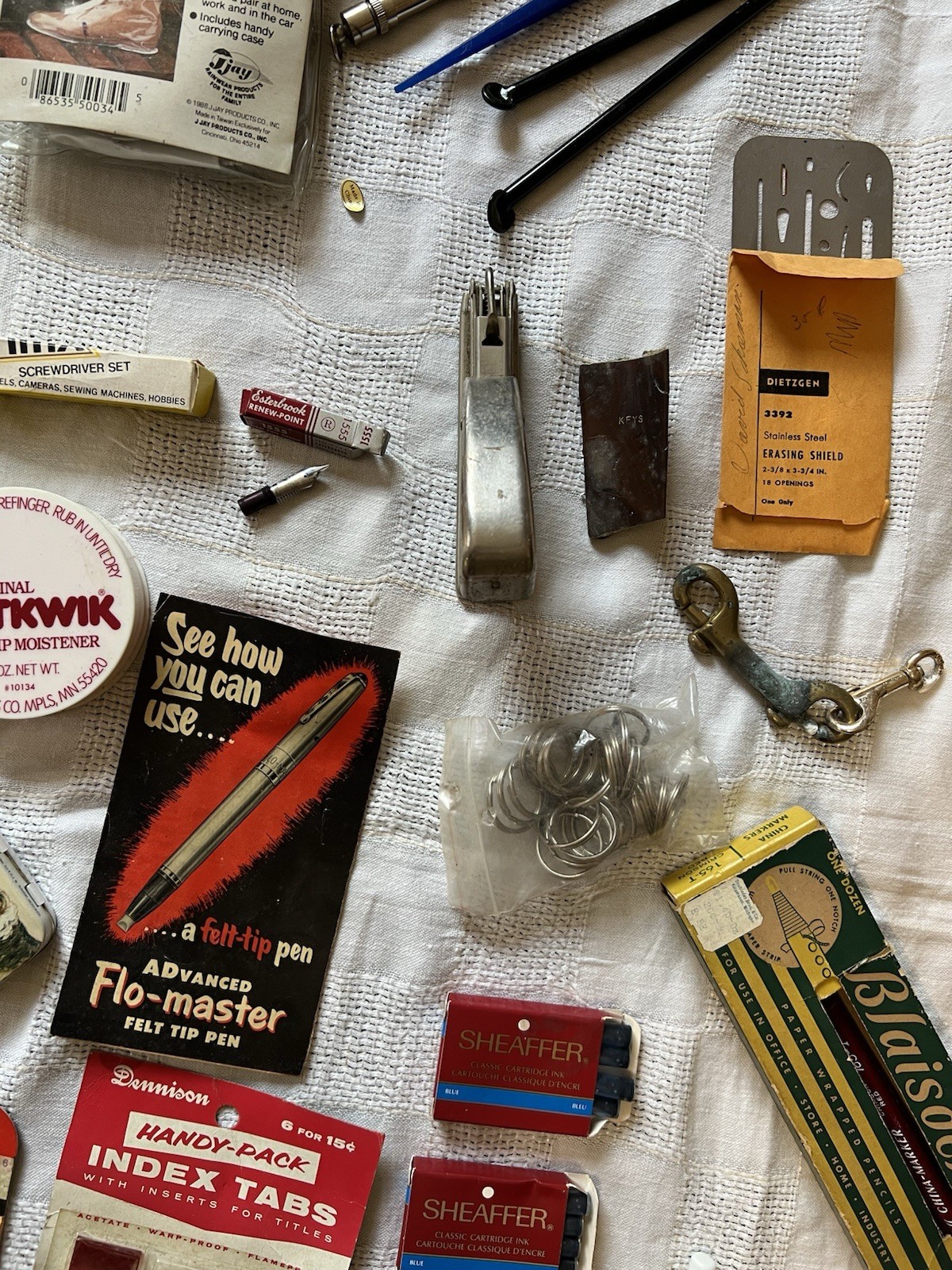 VINTAGE JUNK DRAWER LOT OF Home Office Type Items – 1970’s Tale Look ZOOM IN!!!