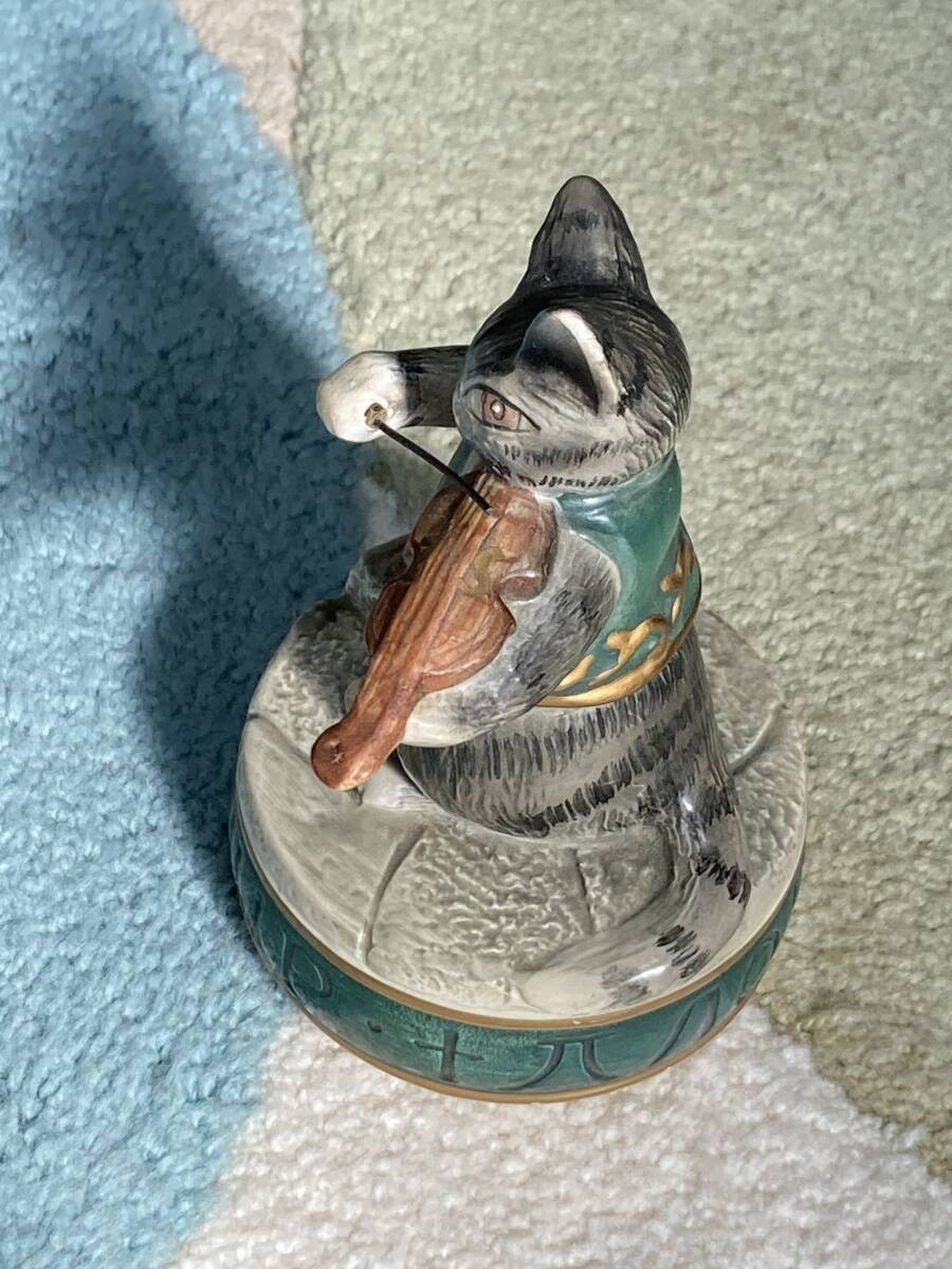 Wachifield Dayan Music Box My Favorite Things Figurine Japan 4.7 inches