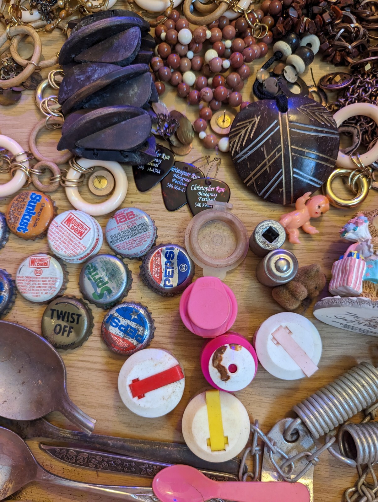 Junk drawer lot Vintage SODA LIDS unidentified BROWN BEIGE TAN JEWELRY mini toys