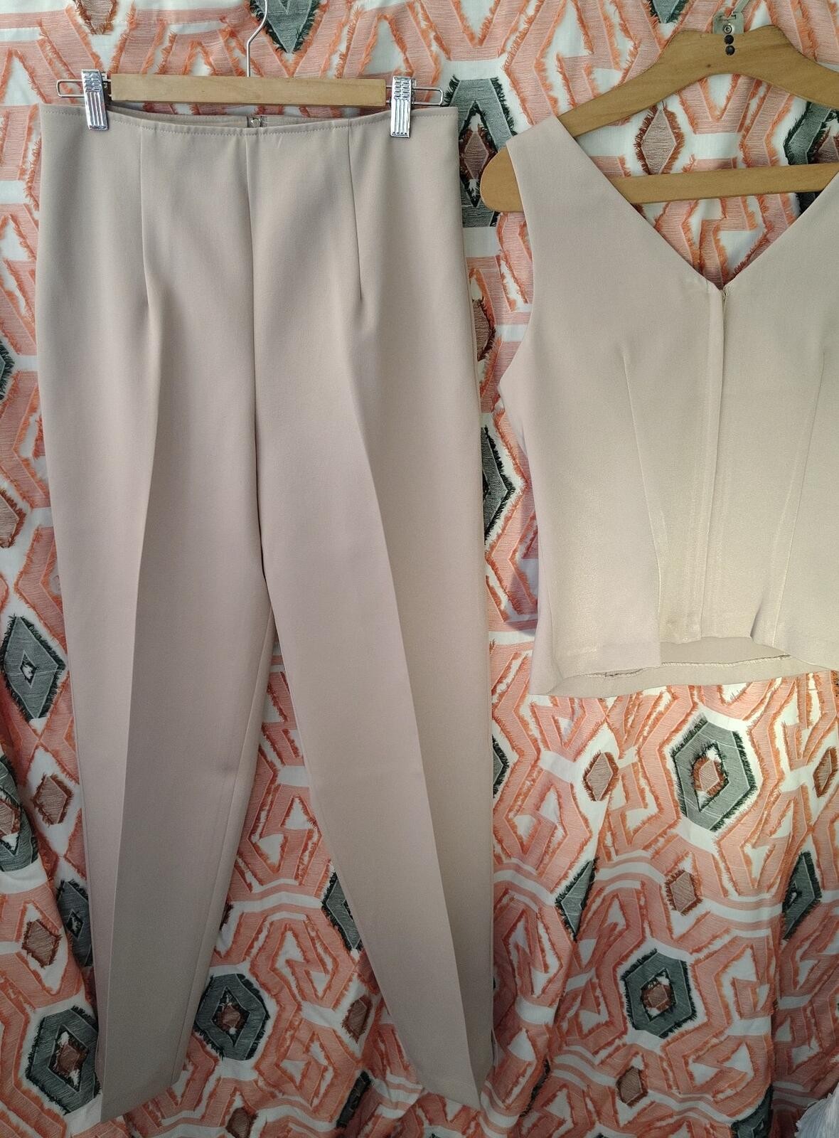 XOXO Vintage Y2K Two-Piece Wear to Work Beige Medium