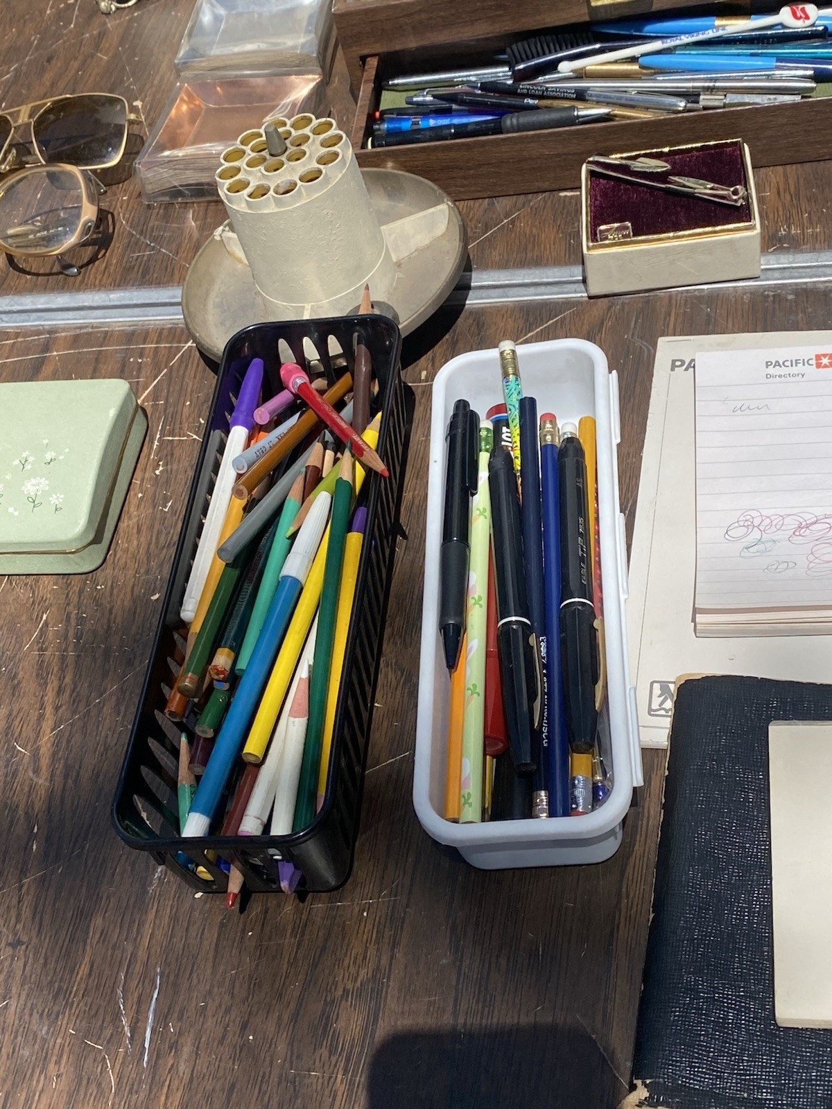 Vintage junk drawer lot jewelry Valet Box Pins Pens Sunglasses Clock estate sale
