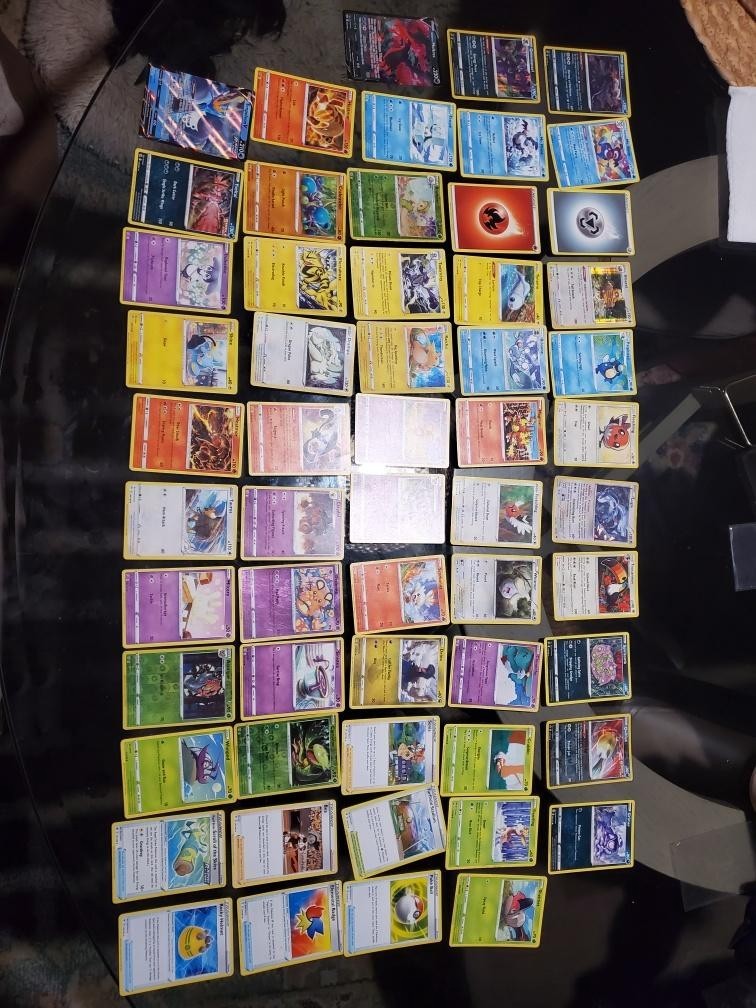 POKÉMON card LOT