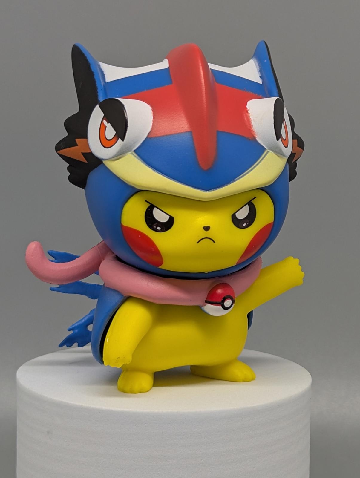 Pikachu x Greninja POKEMON COSPLAY Collectible Figure