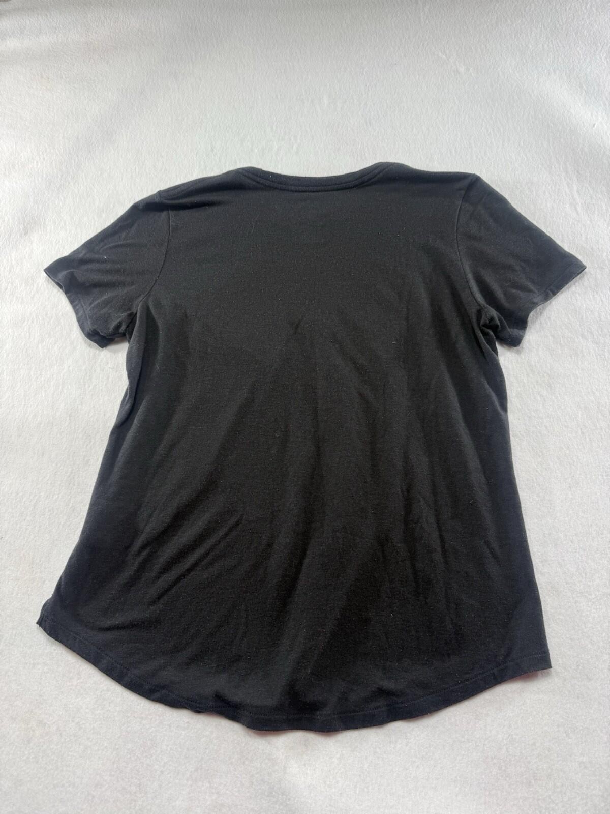 Nike US Women’s Soccer 2015 World Champions Dri Fit T-Shirt Athletic Cut Size L