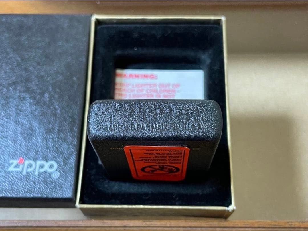 Zippo Beatles crack painted & brass metal pasted, made in 1996, unused item