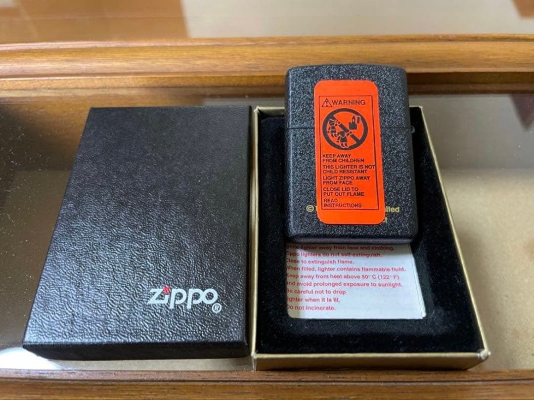 Zippo Beatles crack painted & brass metal pasted, made in 1996, unused item
