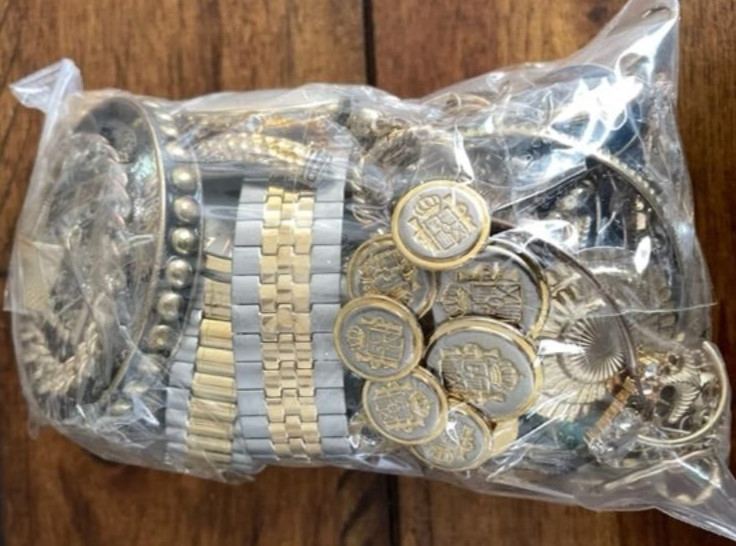 1 pound “Estate finds” old &new Coins, Jewelry, Stamps, Watch, see details-584