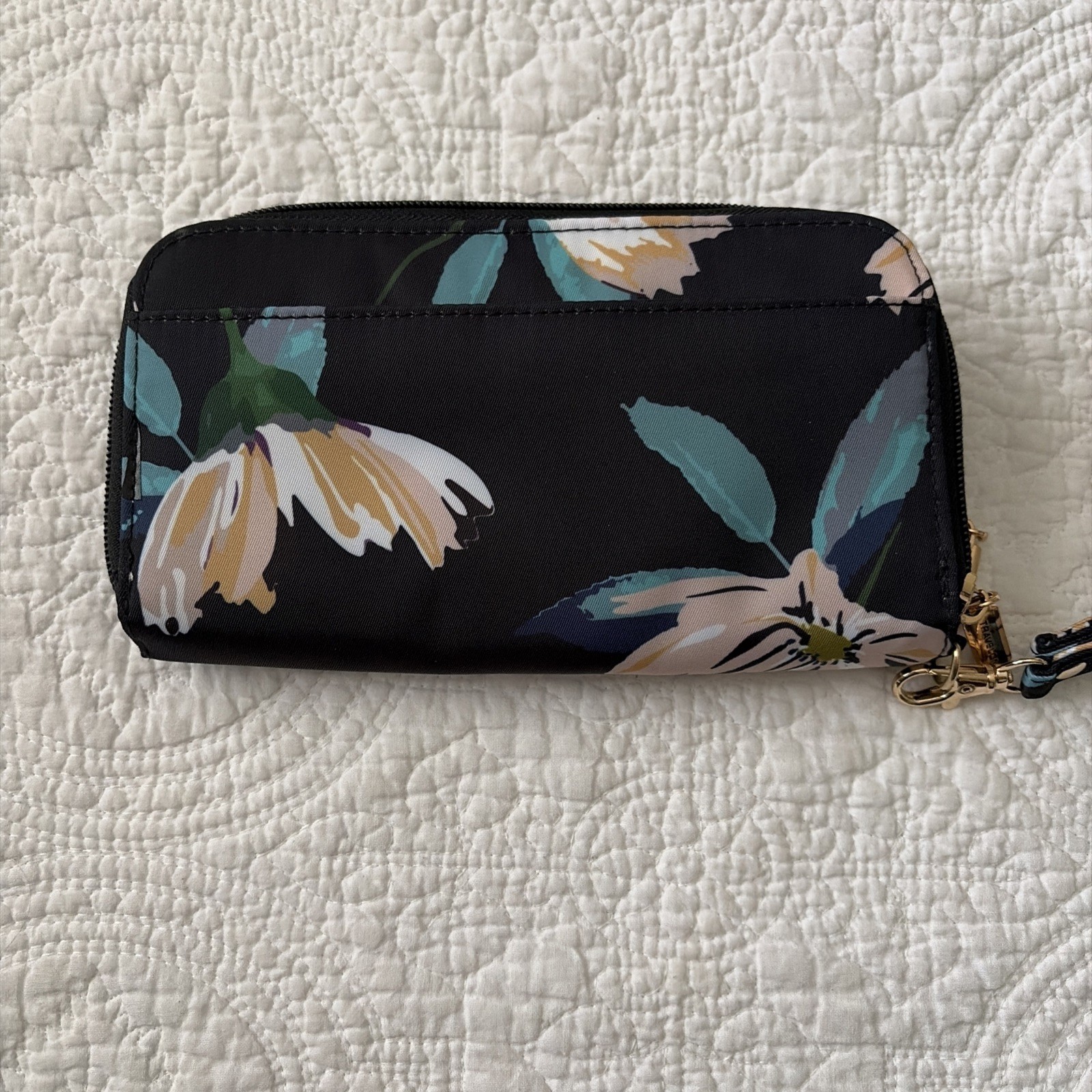 Travelon RFID Blocking Double Zip Wallet, Midnight Floral, 7.5″W x 4″H x 1.25″D