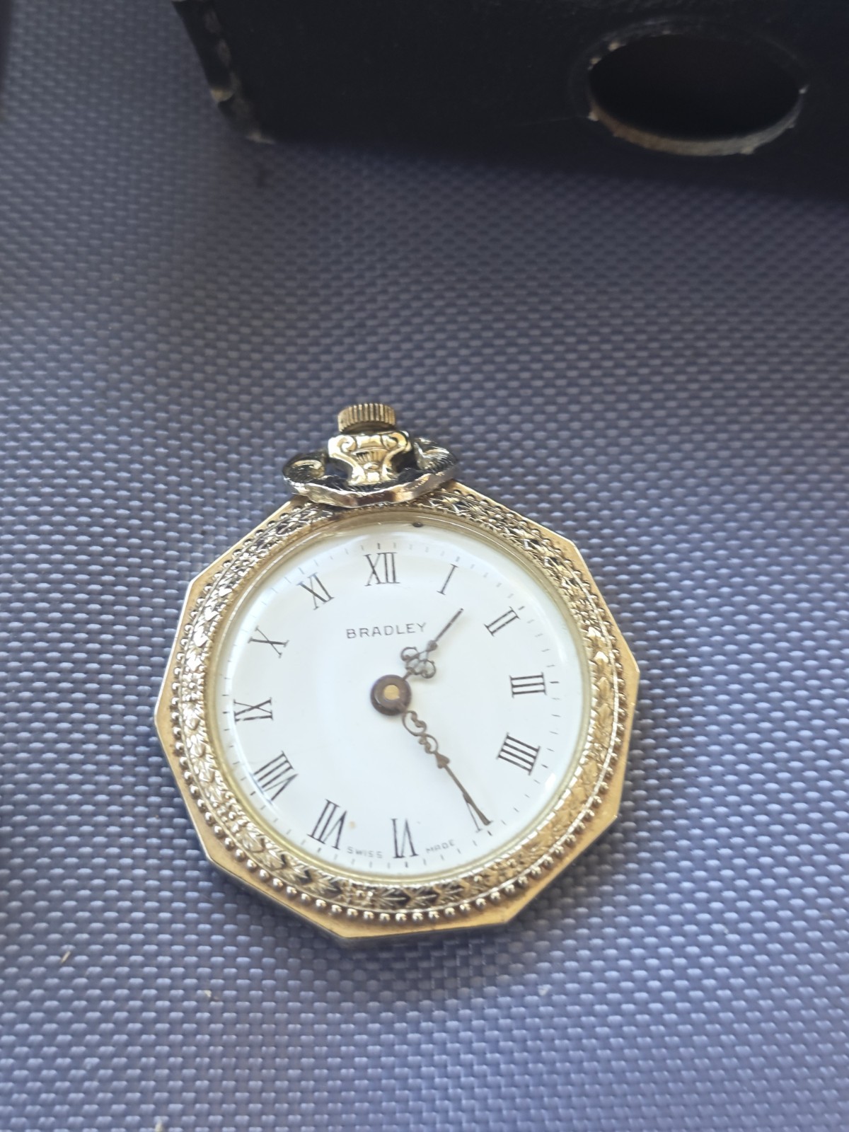 Vintage Junk Drawer Estate Sales Find Lot Watches,lighter & Zenith Transistor #7