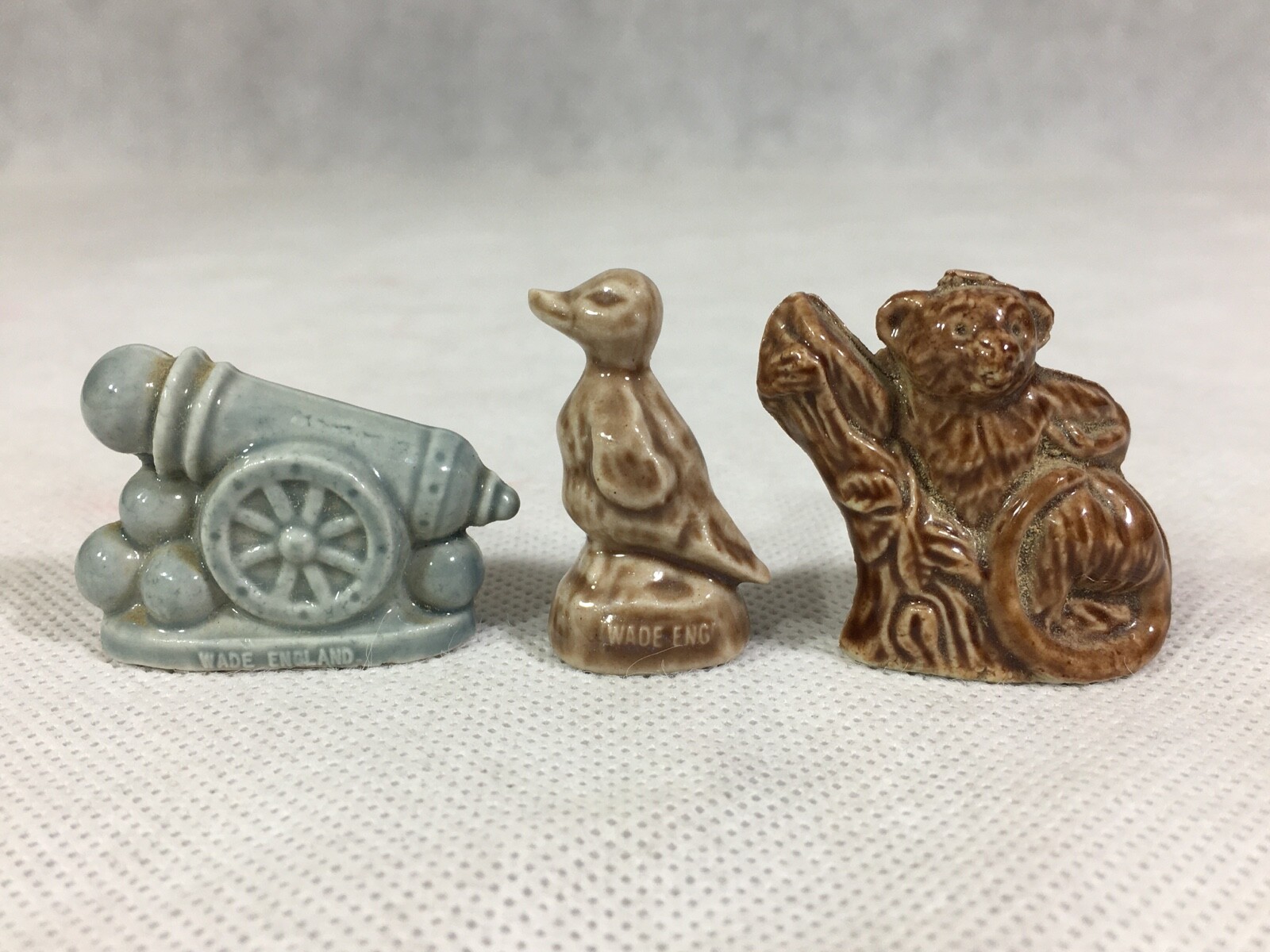 Collectibles Lot Lighthouse Plate Candle Holder Photo Frame Eagle Wade Figurines