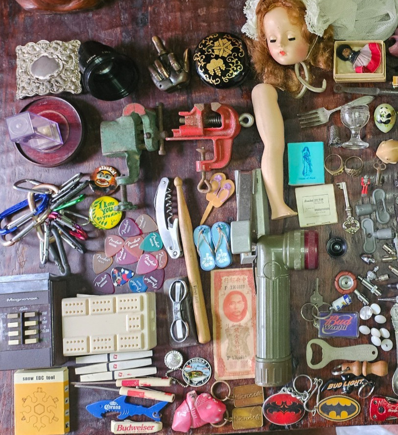 PREMIUM JUNK DRAWER Lot Trinket Smalls Vintage Knick Knacks Resale Tchotchkes