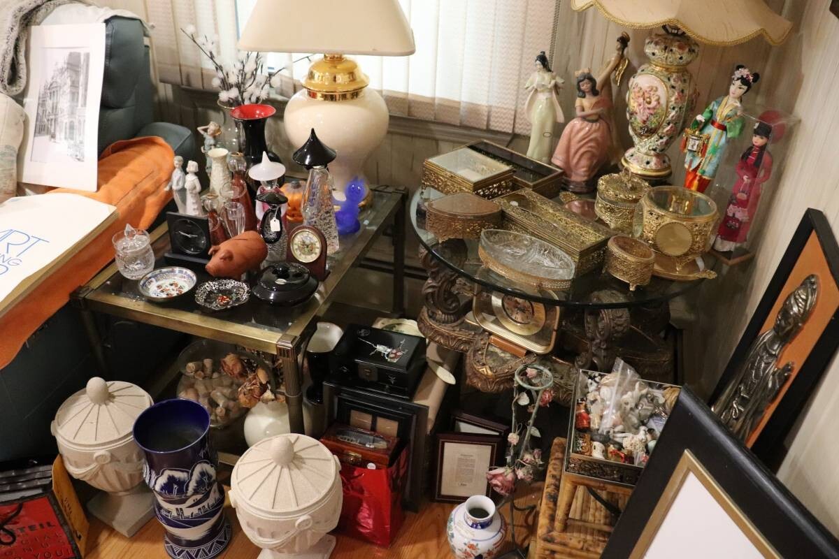 3 pound of Estate Liquidation Service – old & new mixed bulk items packages-#EE8