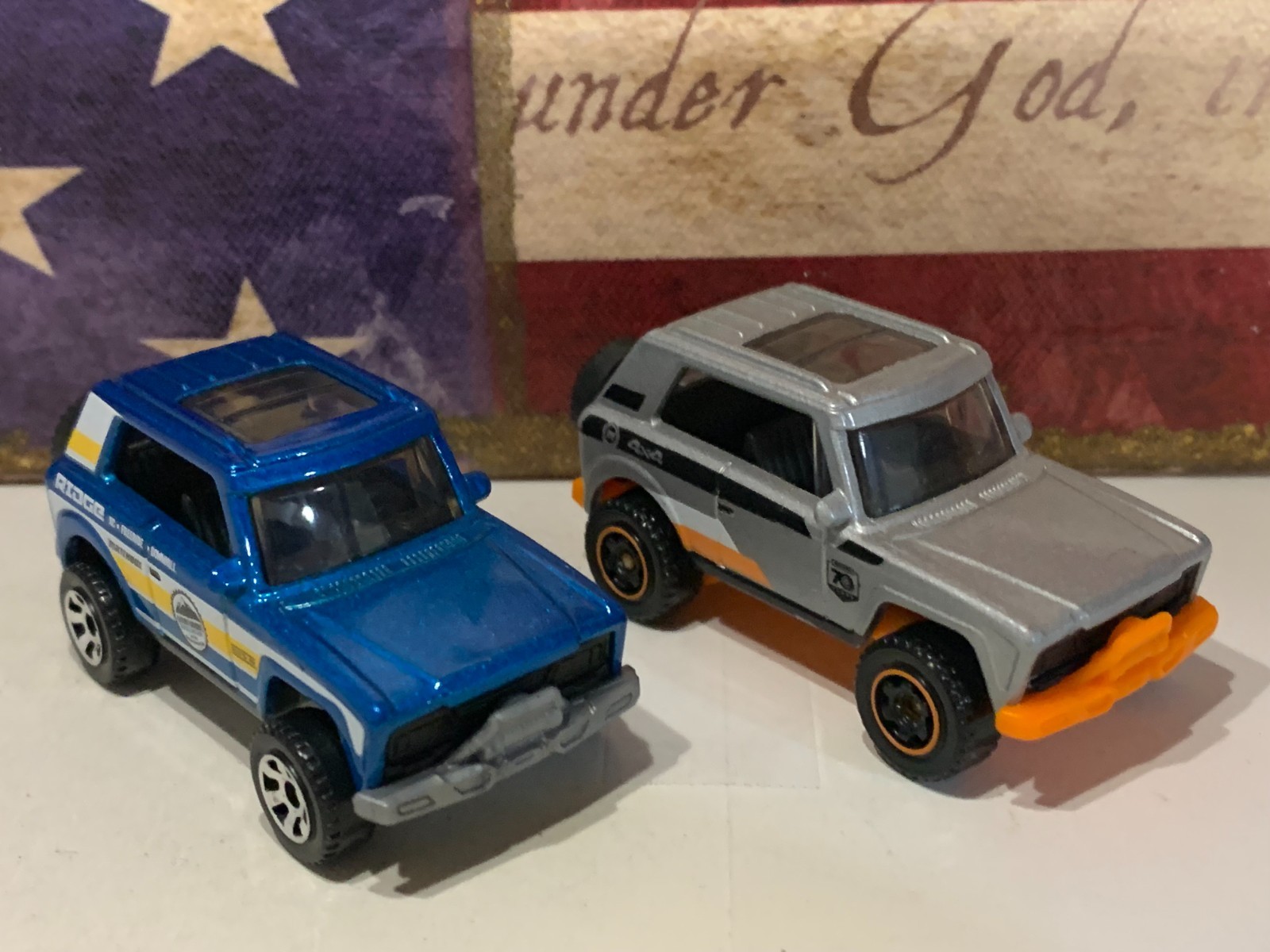 MATCHBOX MBX FIELD CAR X2. BLUE/YELLOW & SILVER /ORANGE MB 70 YEARS NICE