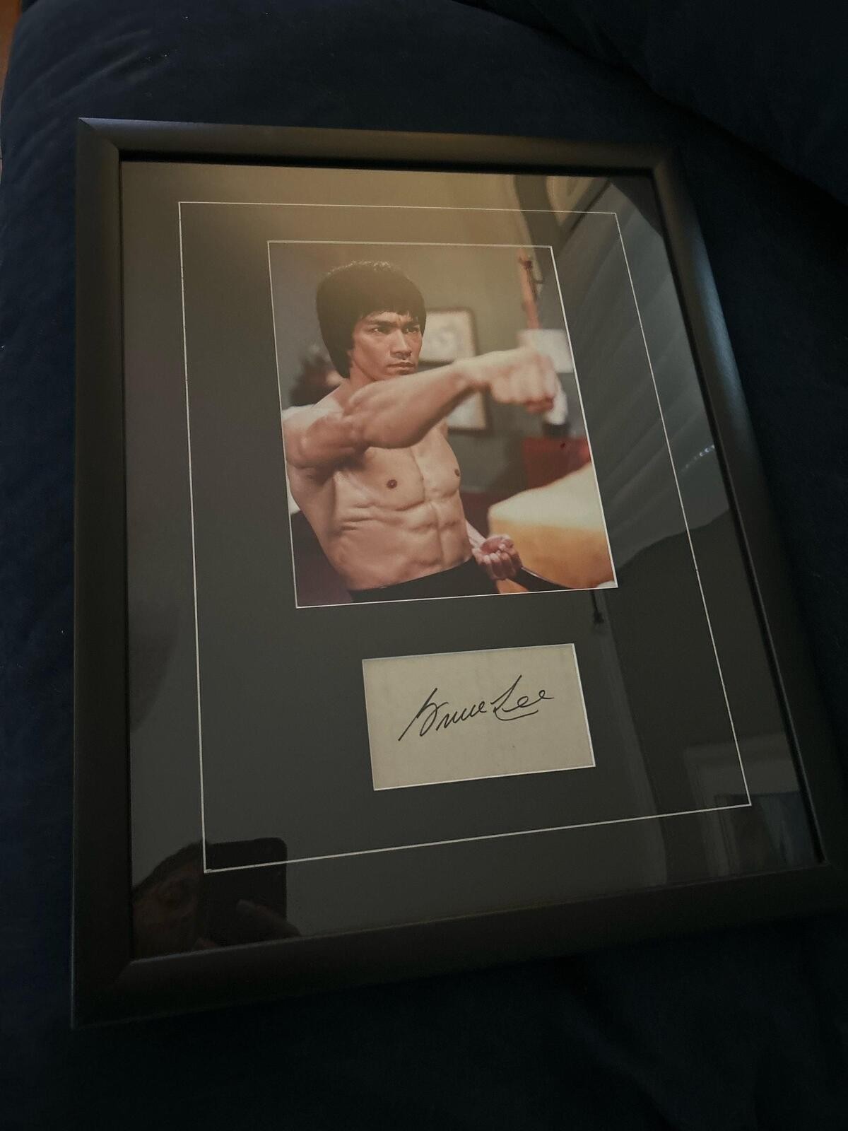 Bruce Lee Martial Arts Legend Signed Autographed Framed 14×18 Photo Display COA