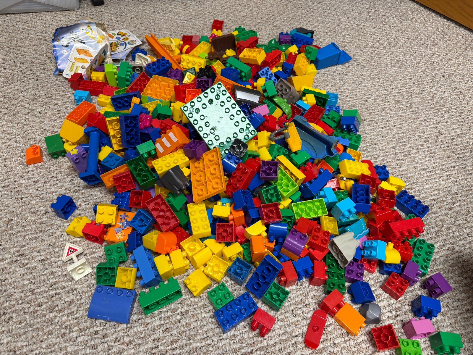 Huge Bulk Lot 24 lbs MEGA BLOKS Building Blocks Bricks Pieces People
