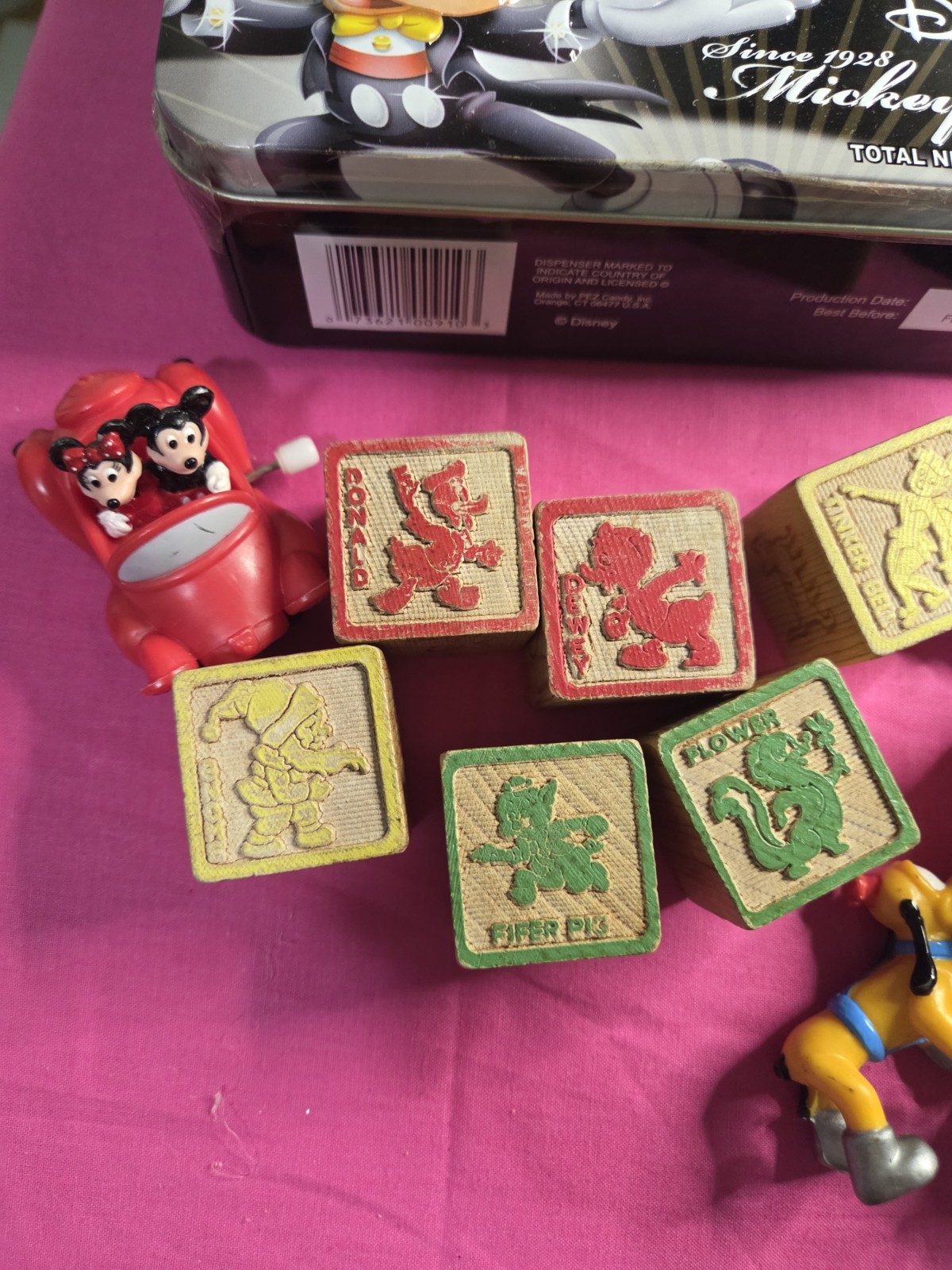 Junk Drawer Mixed Lot vtg toys DISNEY: pez Colorforms Wind UP Thermos