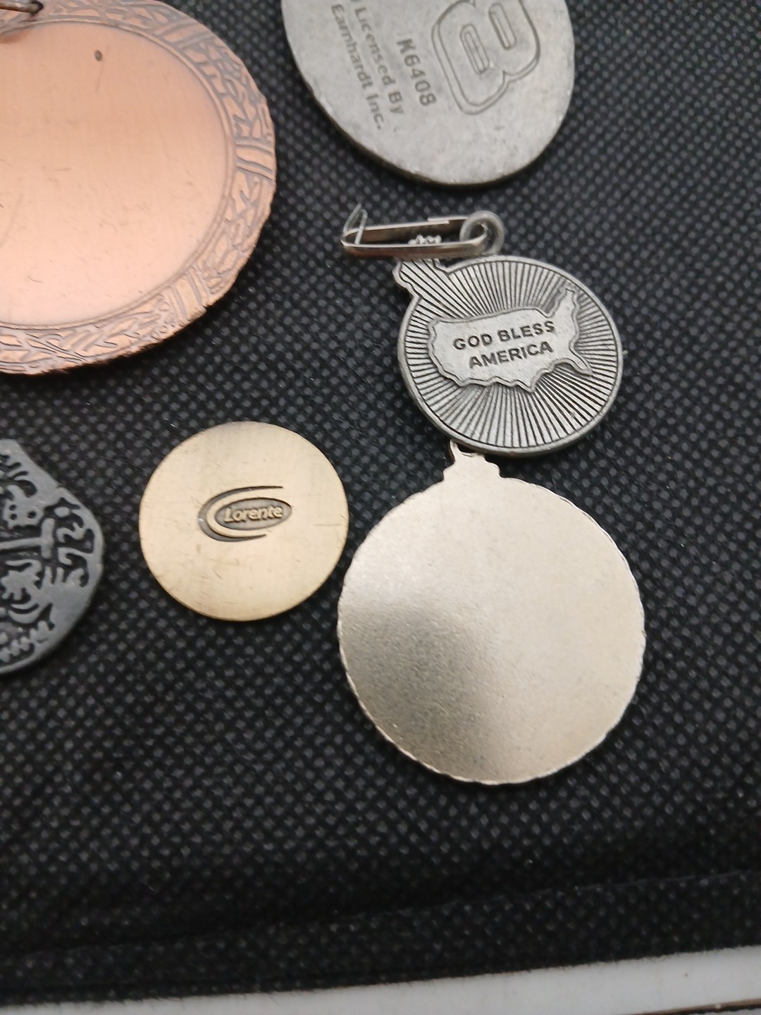 LOT OF GRANDPA’S vintage Souvenir coins pins Keychains collection