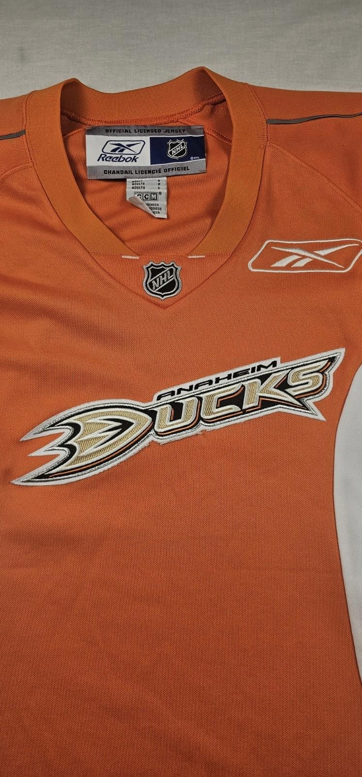 Vintage REEBOK CCM NHL ANAHEIM MIGHTY DUCKS HOCKEY ORANGE JERSEY SIZE S