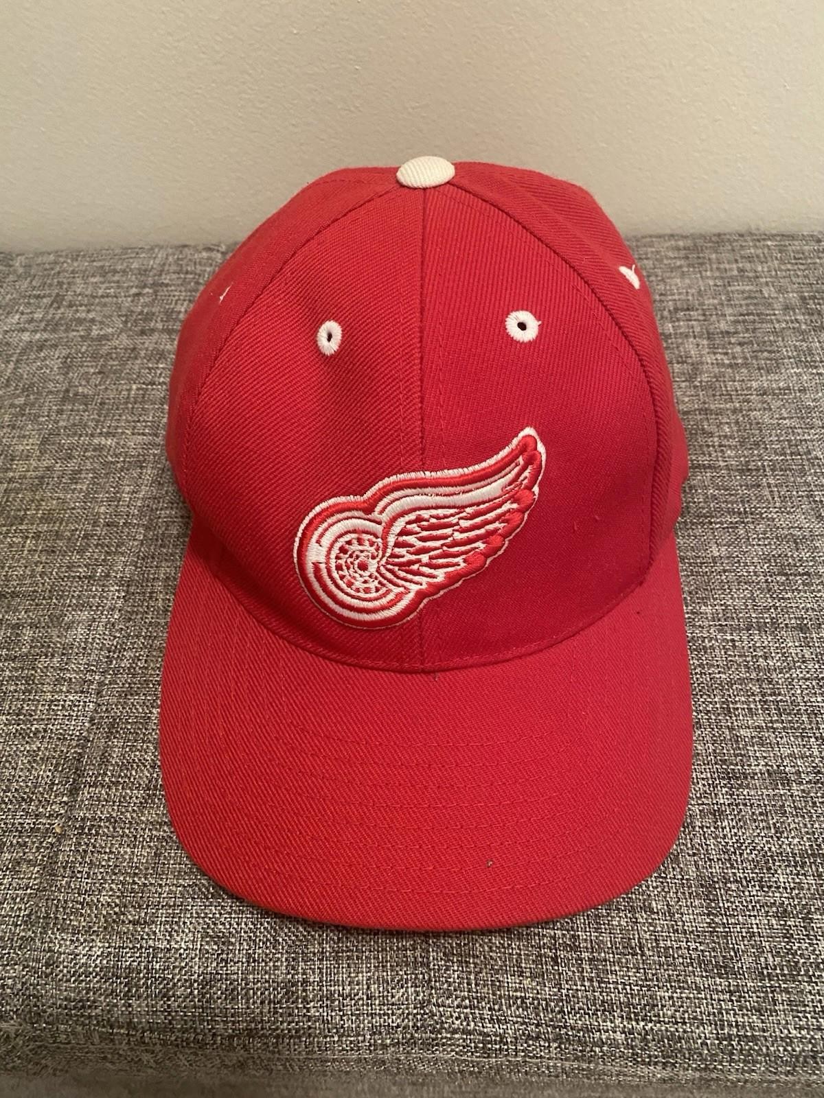 Vintage 90’s Detroit Red Wings Hat Cap Logo Athletic NHL Snapback Red