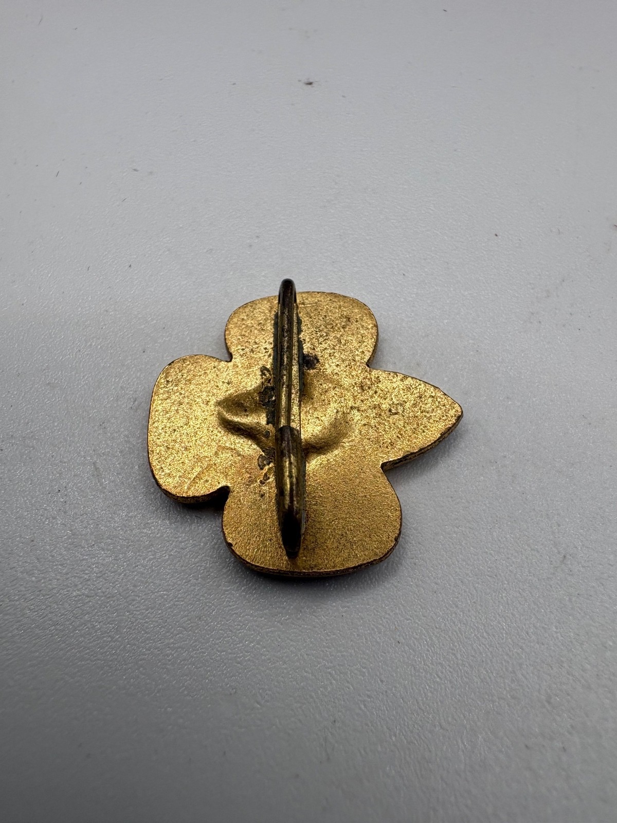Vintage Girl Scouts GS Eagle Shield Trefoil Uniform Pin Gold Tone