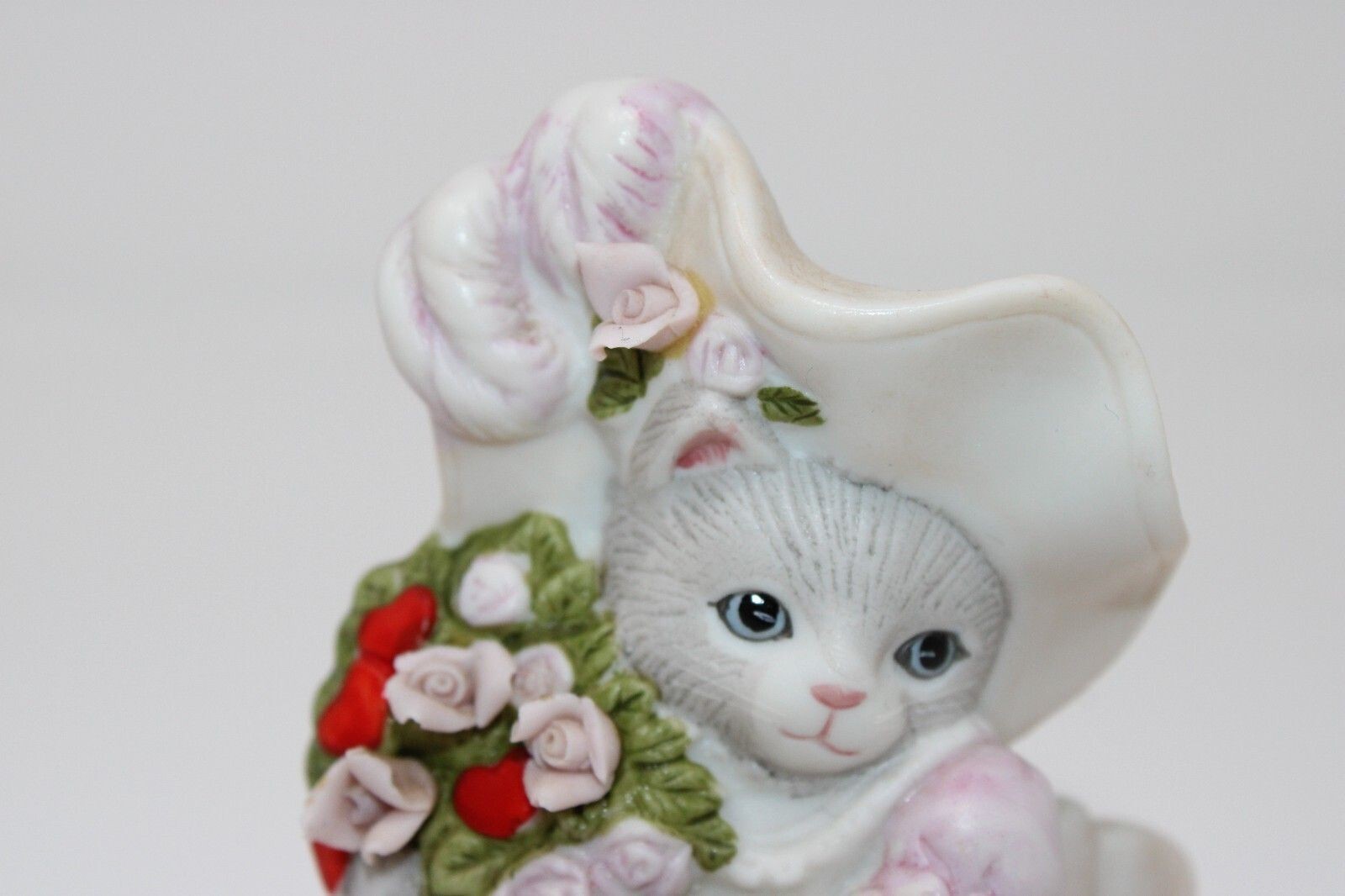 Vintage Schmid Kitty Cucumber Figurine Priscilla 1985 Cat Rose Hat Porcelain